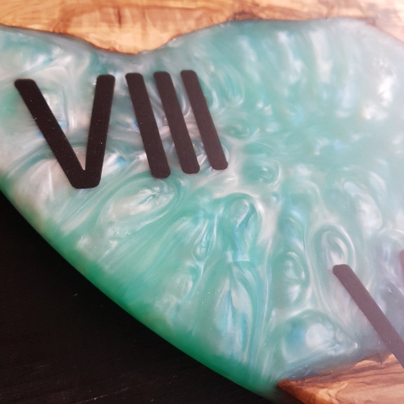 Custom Wall Clock Made of Olive Wood, Made to Order Epoxy Resin Wall Clock, Live Edge Wall Clock, FArmhouse Clock, Wooden Wall Clock, Unique