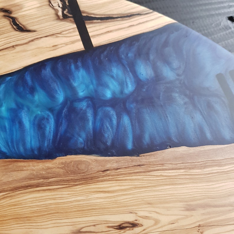 Custom Wall Clock Made of Olive Wood, Made to Order Epoxy Resin Wall Clock, Live Edge Wall Clock, FArmhouse Clock, Wooden Wall Clock, Unique