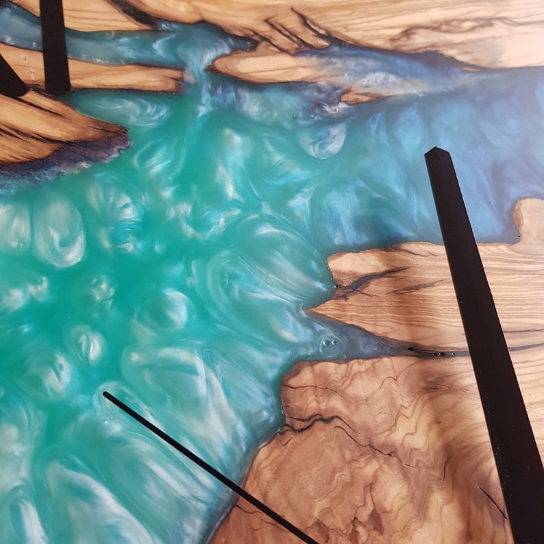 Custom Wall Clock Made of Olive Wood, Made to Order Epoxy Resin Wall Clock, Live Edge Wall Clock, FArmhouse Clock, Wooden Wall Clock, Unique