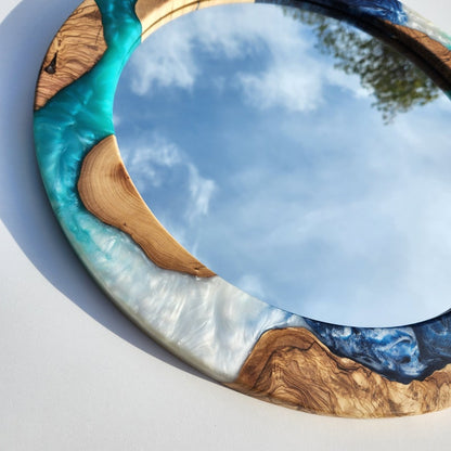 Resin and Olive Wood Round Mirror, Custom Resin And Wooden Mirror. Wooden Mirror, Rustic Mirror, made to Order mirror Round Mirror